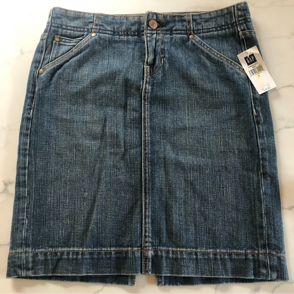 Gap Women’s denim skirt Size 0